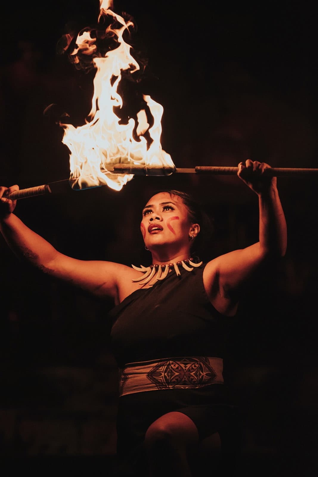 Pulefano fireknife performance